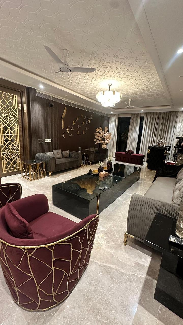 Builder Floor With Terrace Fully Furnished Available for rent in A-Block, DLF Phase-1